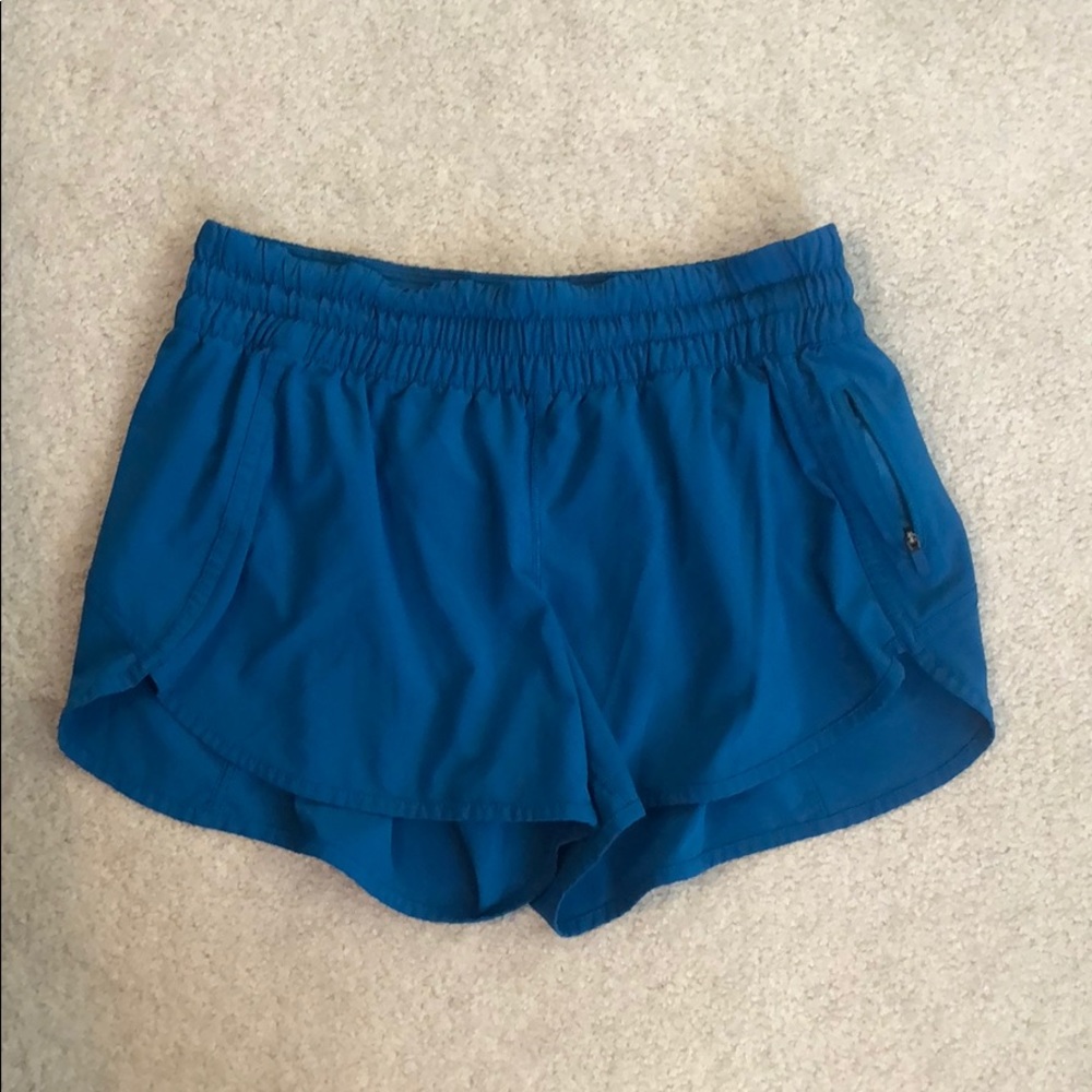 Lululemon tracker shorts 4”